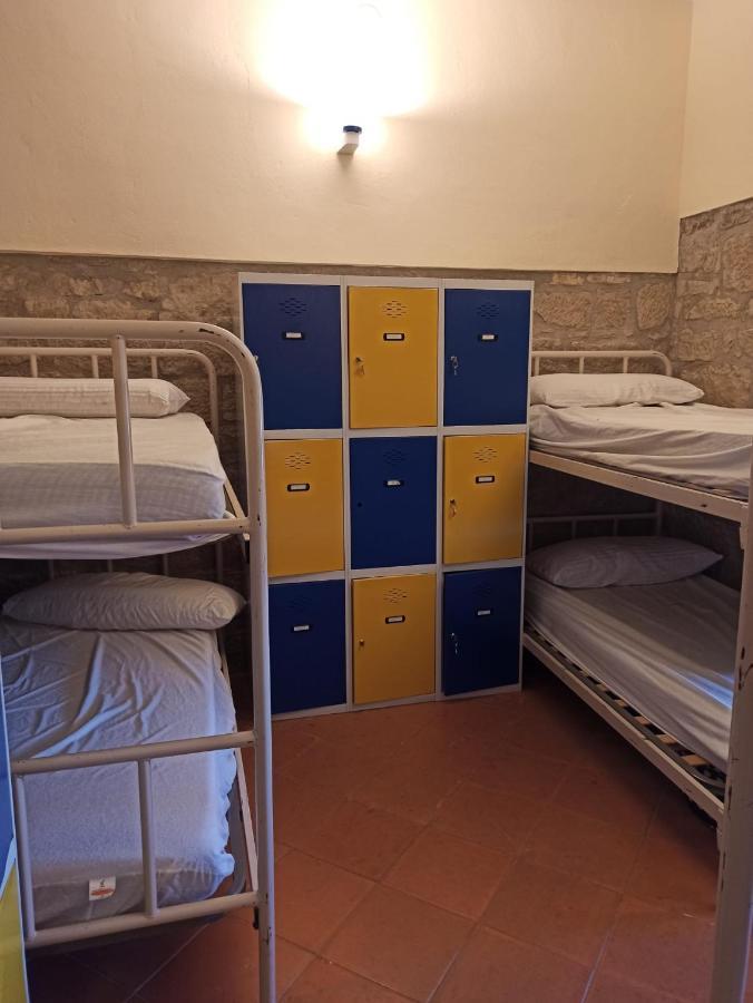 Albergue De Сос-дель-Рей-Католико Экстерьер фото